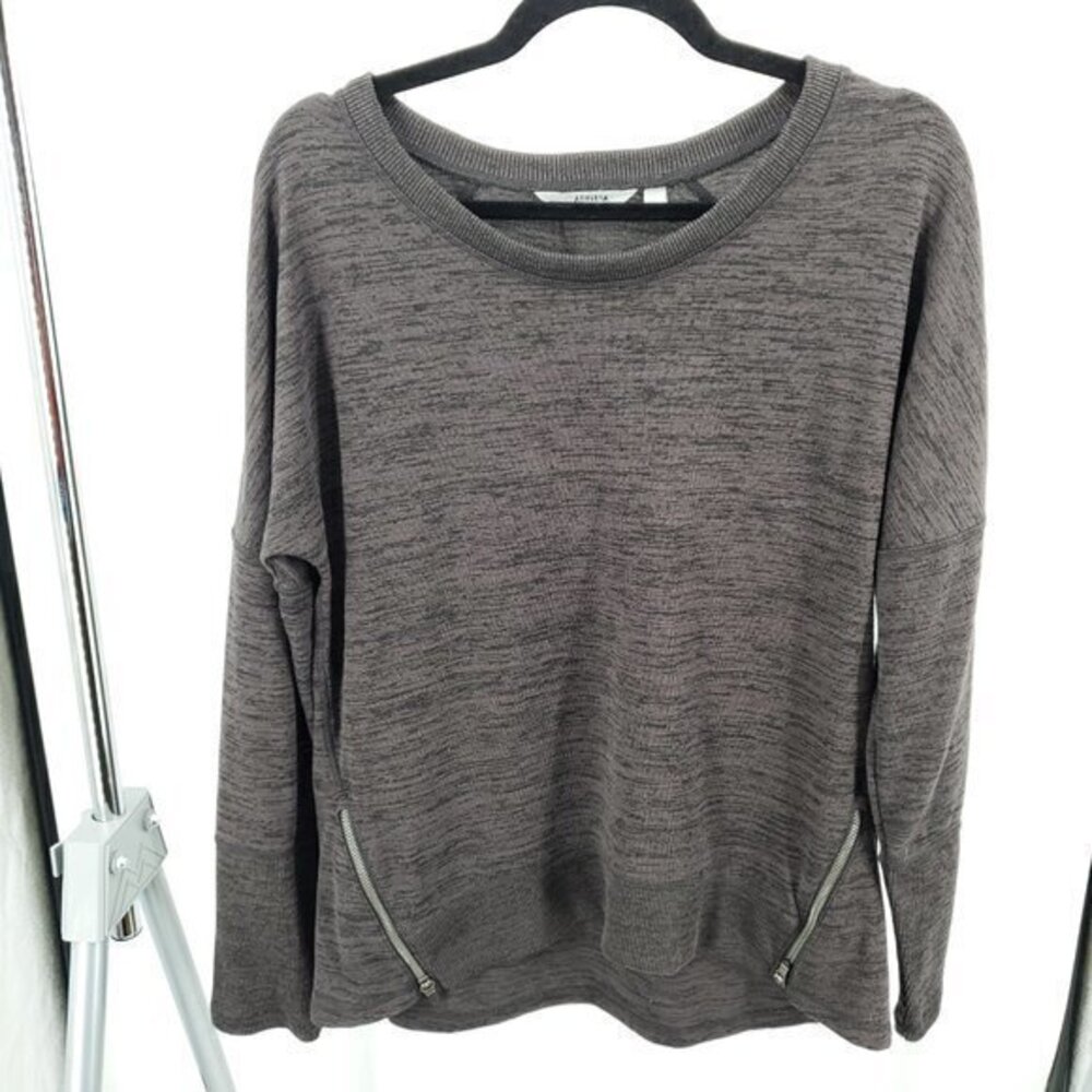Athleta Blissful Sharkbite Long Sleeve Side Zip Top L Shale Heather Gray